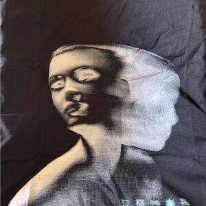 Alphamotif Silhouette Black Artistic Graphic Tee - XXL